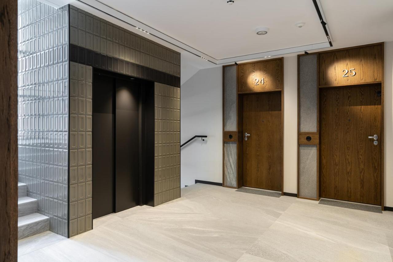 Scala 60C City Center Apartments & Studio By Lion Apartments Danzica Esterno foto